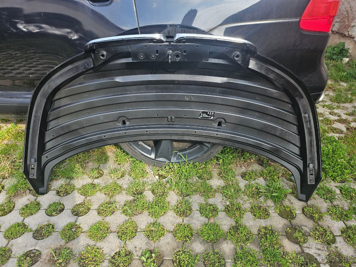 BMW i3 2014 az 2021 predna kapota - 4