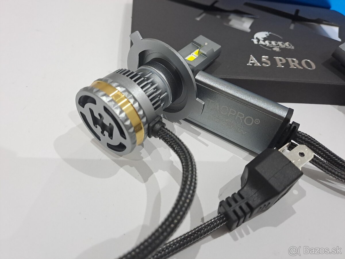 LED žiarovky Extra silné H4 - CANBUS - 200W - 26000Lm - 4