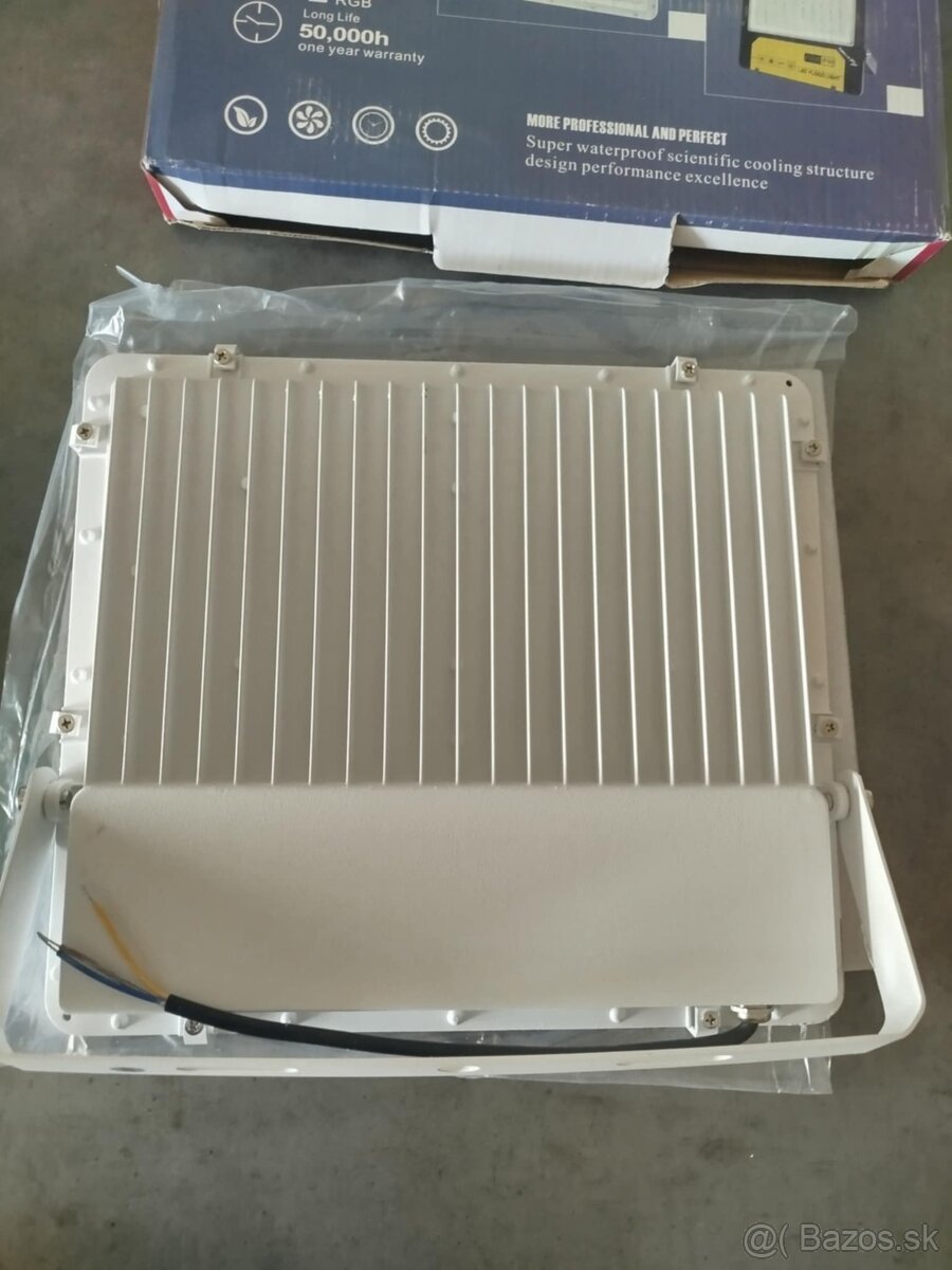 Halogénový Led reflektor 200W - 4