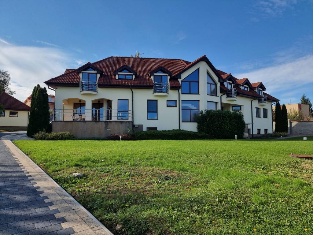 EXKLUZÍVNA VILA - NITRA - PREDAJ - 4