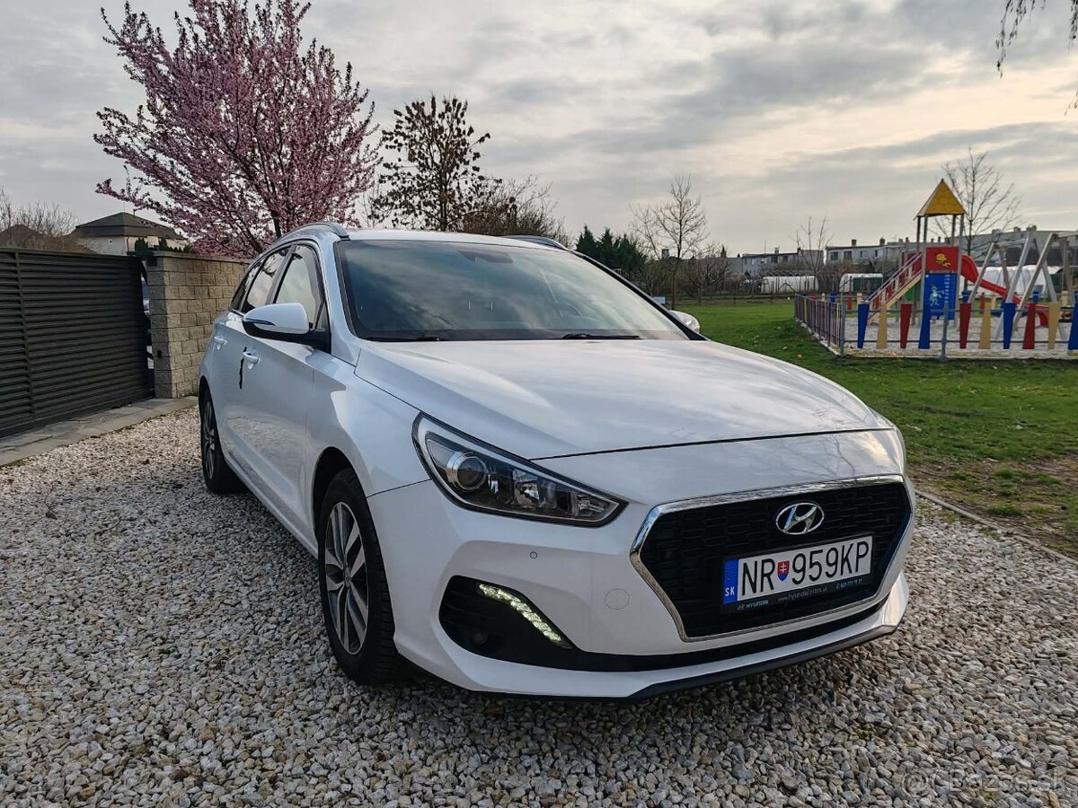 Hyundai i30 combi 1.6crdi - 4