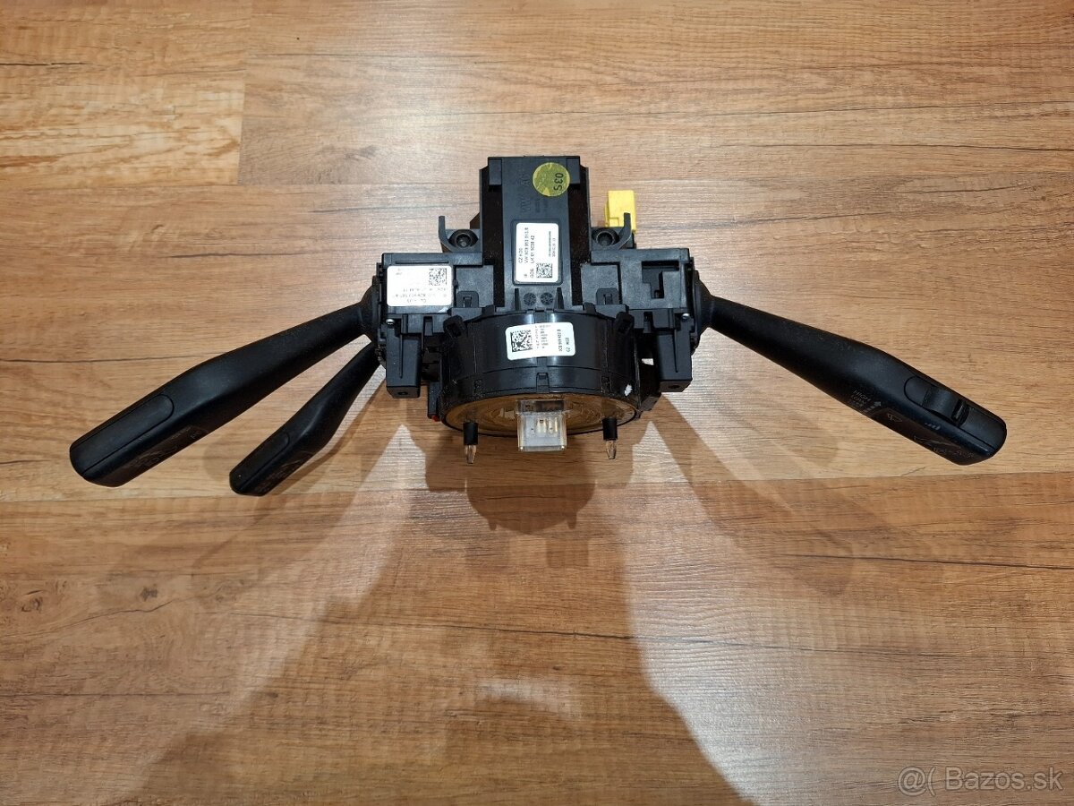 Podvolantova jednotka VW Passat B6 - 4