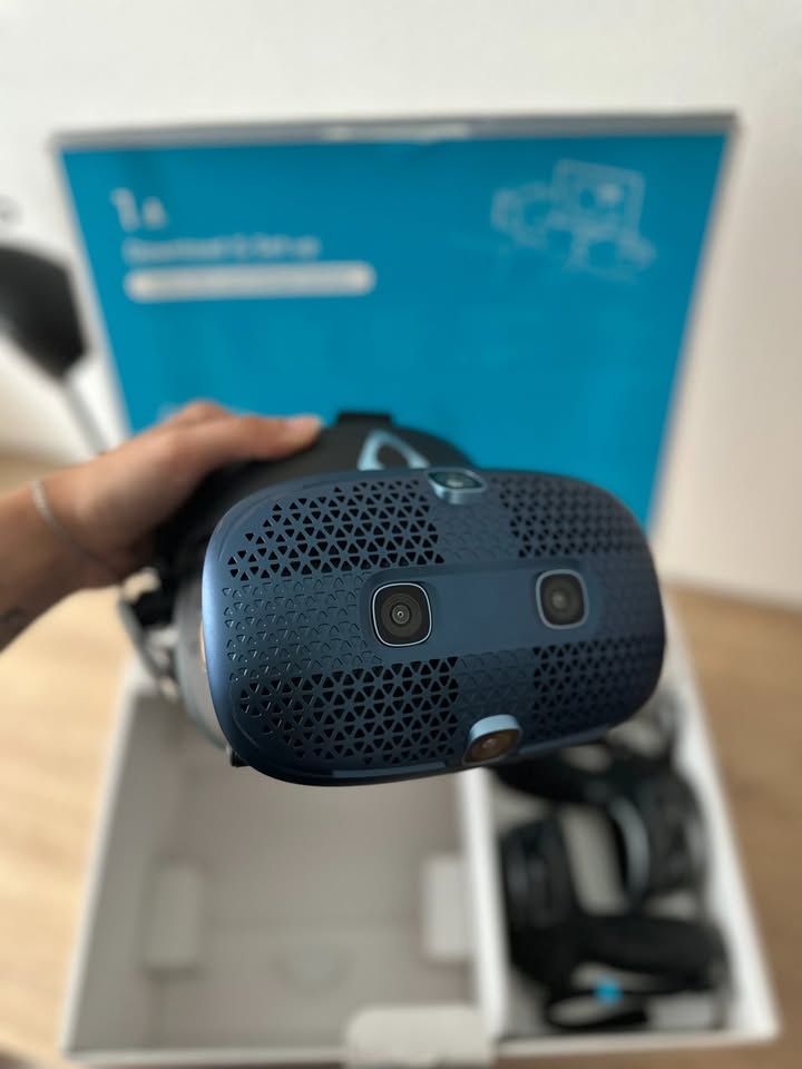 Predám HTC Vive Cosmos VR headset – ako nový - 4