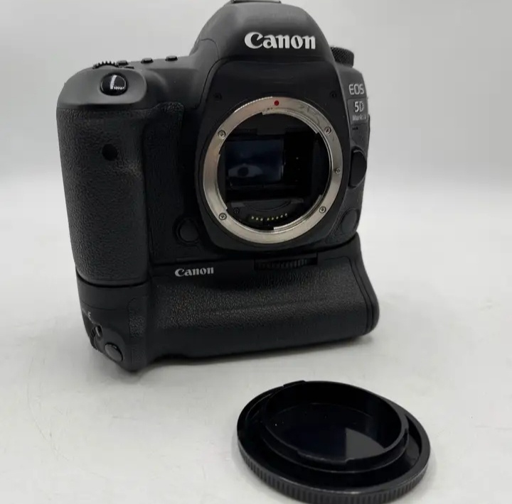 Canon EOS 5D Mark IV - 4
