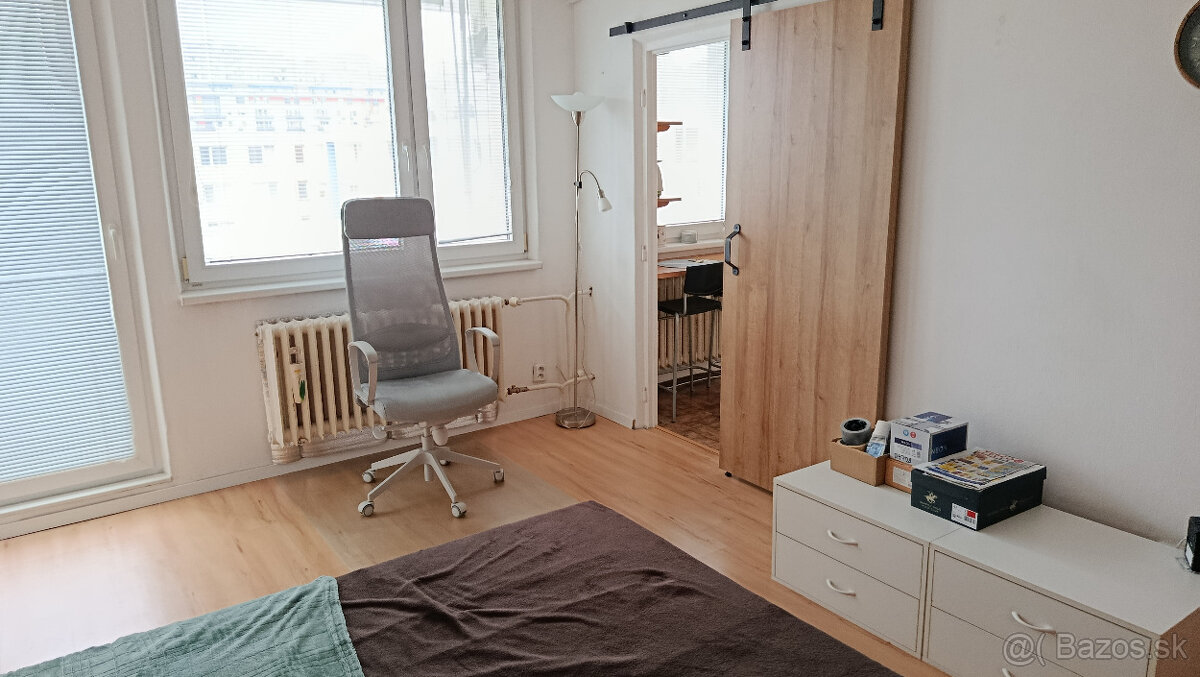 Prenájom 1 izbového bytu - 4