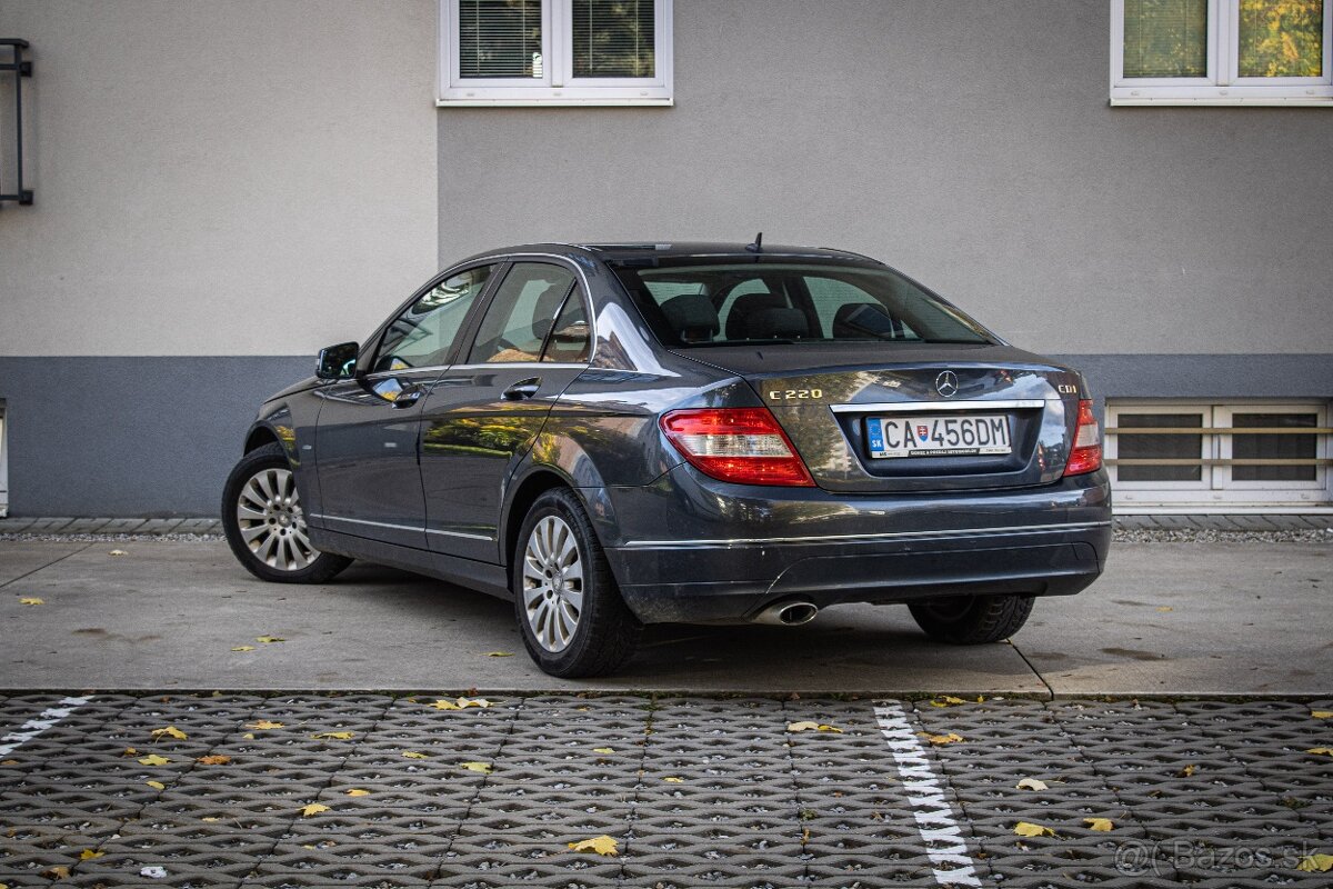 Mercedes C 220 CDI Automat, bez hrdze, pôvodný lak - 4