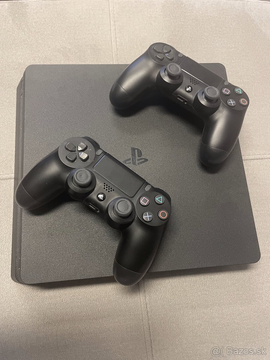 Playstation 4 Slim 500Gb s mechanikou + 2 ovládače + hry - 4