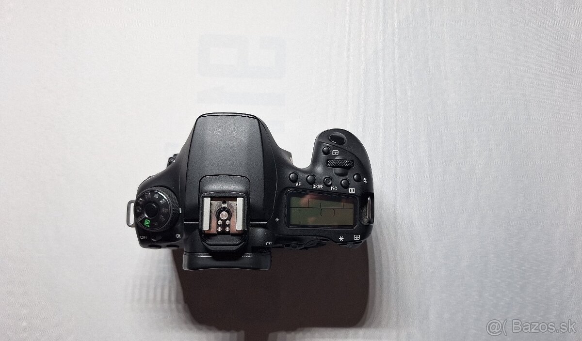 Canon EOS 90D - 4