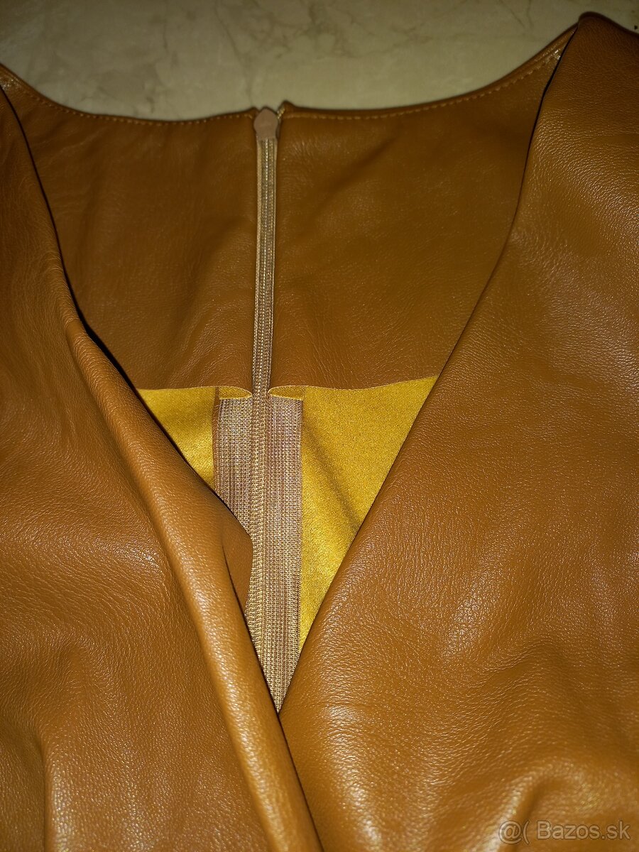 Nové kožené šaty s opaskom - 4