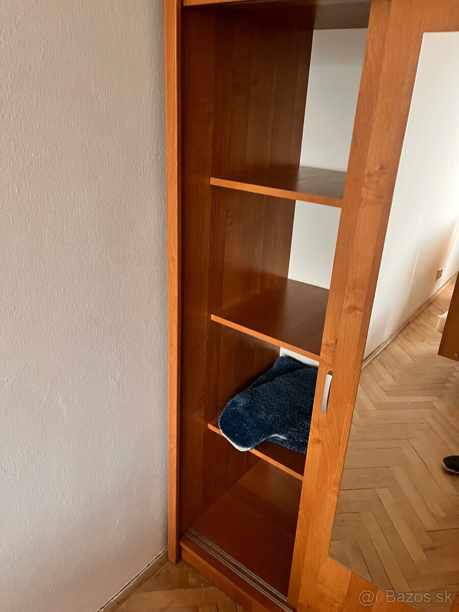 Šatníková skrina - 4
