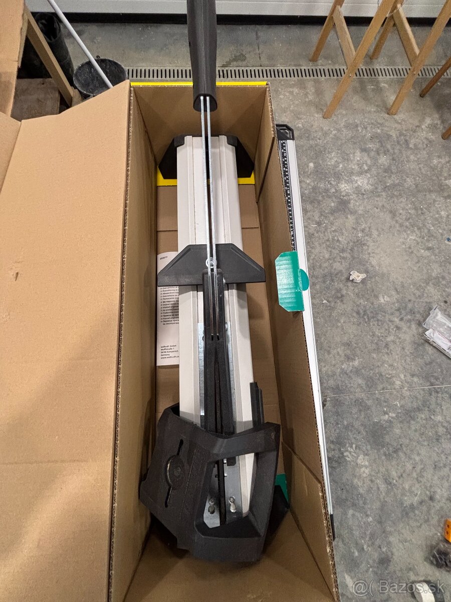 Rezačka vinylu a laminátu Wolfcraft VLC 800 - 4