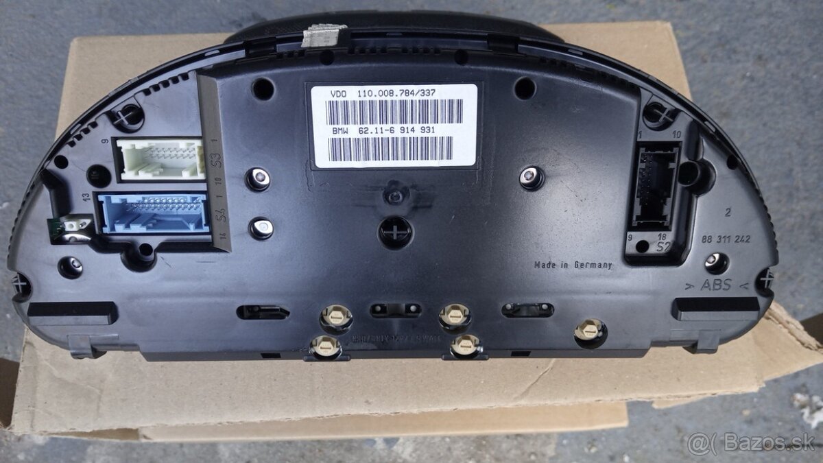 Budíky BMW X5 E53 . - 4