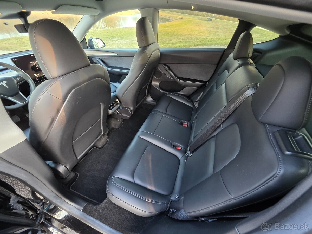 Tesla Model Y Long Range AWD Dual Motor 09/2022 - 4