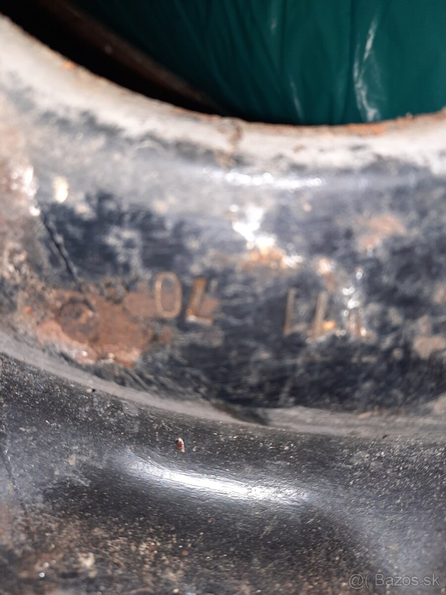 Disky tatra 603 a pneumatiky - 4