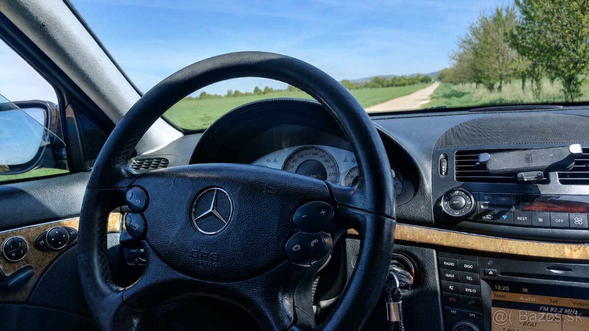 Mercedes-Benz E280 Avantgarde W211 Facelift - 4