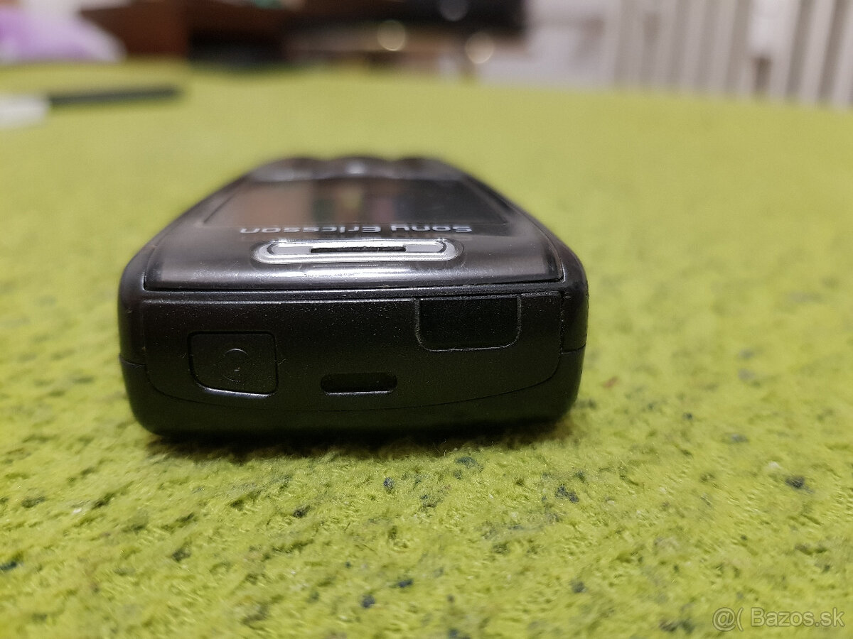 Sony Ericsson T630 - 4