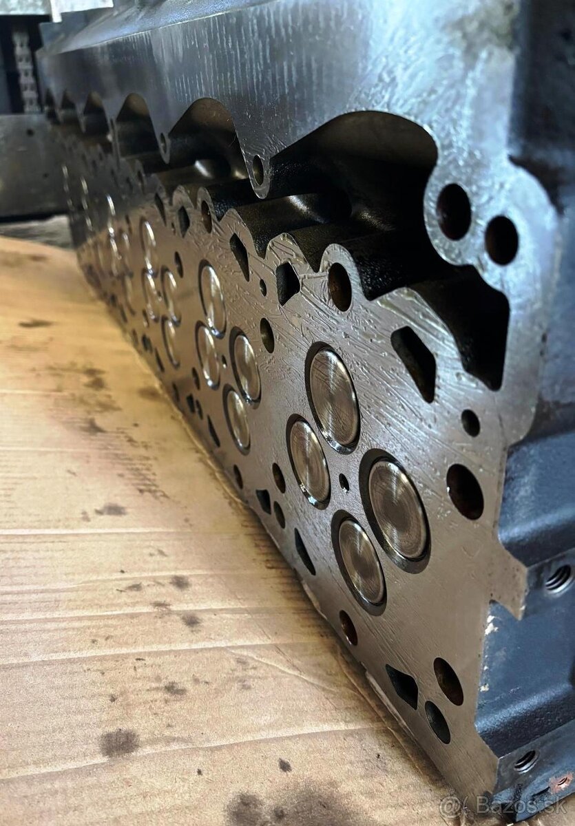 Repasovaná hlava motoru DAF XF E6 106 480 - 4