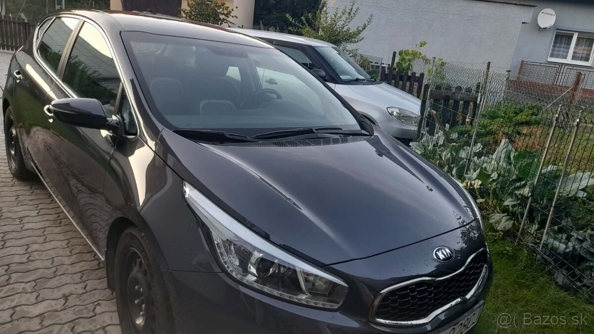 Kia Ceed - 4