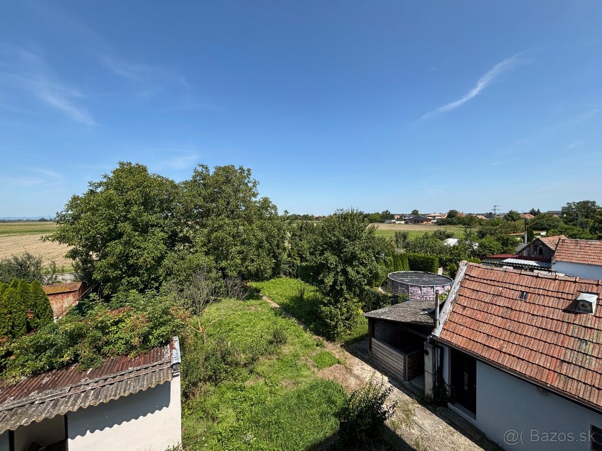 3podl. viacgeneračný RD, obec Veľká Mača, pozemok 800m2 - 4