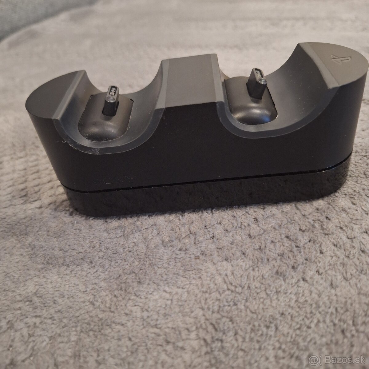 Nabíjačka pre ovládače PS4 - 4