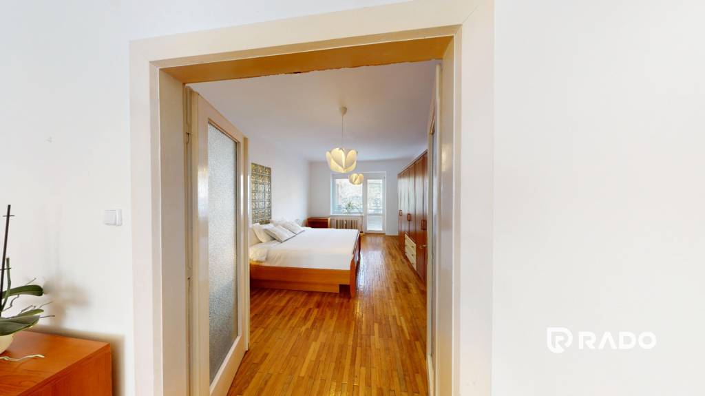 RentHub | Staré Mesto - 2i byt s charizmou | vysoké stropy | - 4