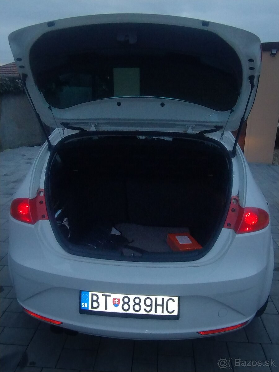 Leon1.2 Tsi benzín r2011 - 4