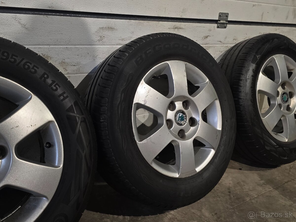Letná Sada Škoda 5x112+195/65 R15 - 4