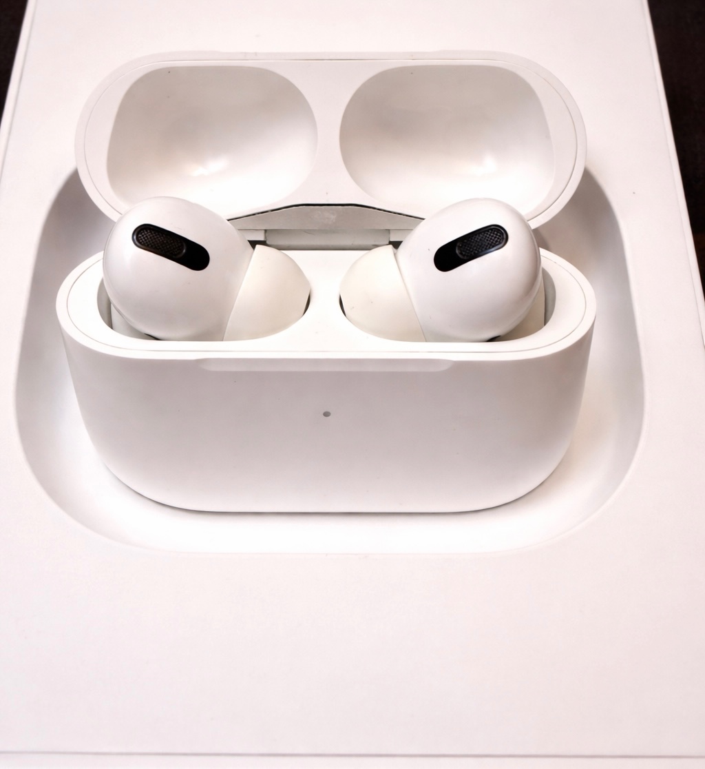 Airpods - 4
