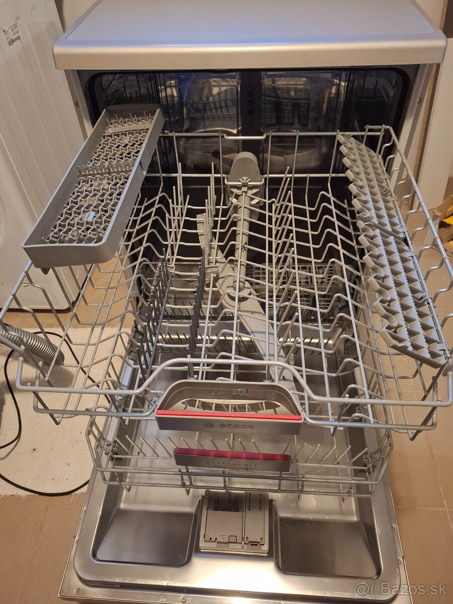 Predám umývačku riadu BOSCH - 4