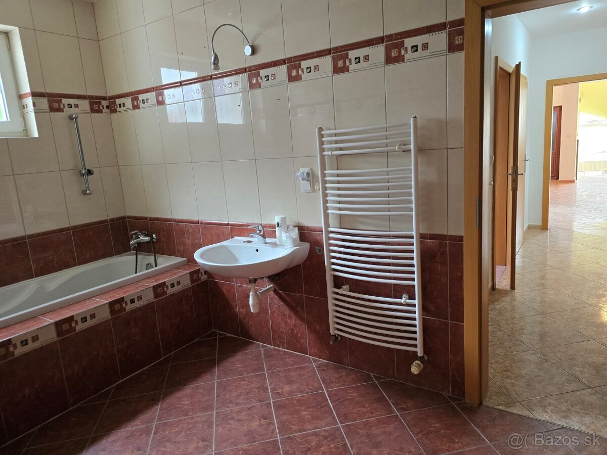 Rodinný dom Senec- Fándlyho ul 13 - 4