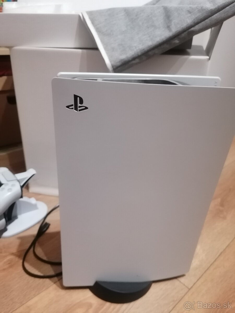 Playstation 5 s príslušenstvom - 4
