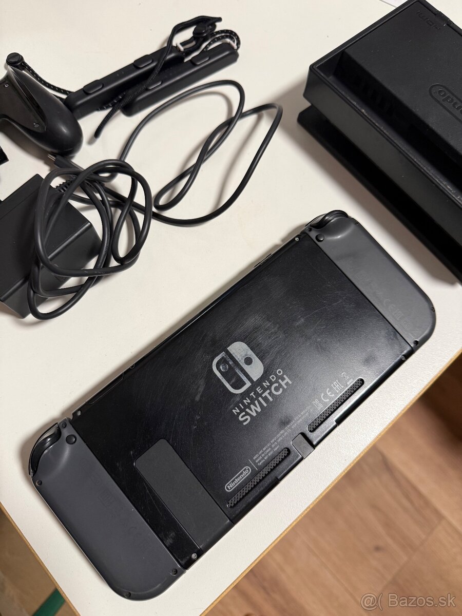 Predám Nintendo switch V2 - 4