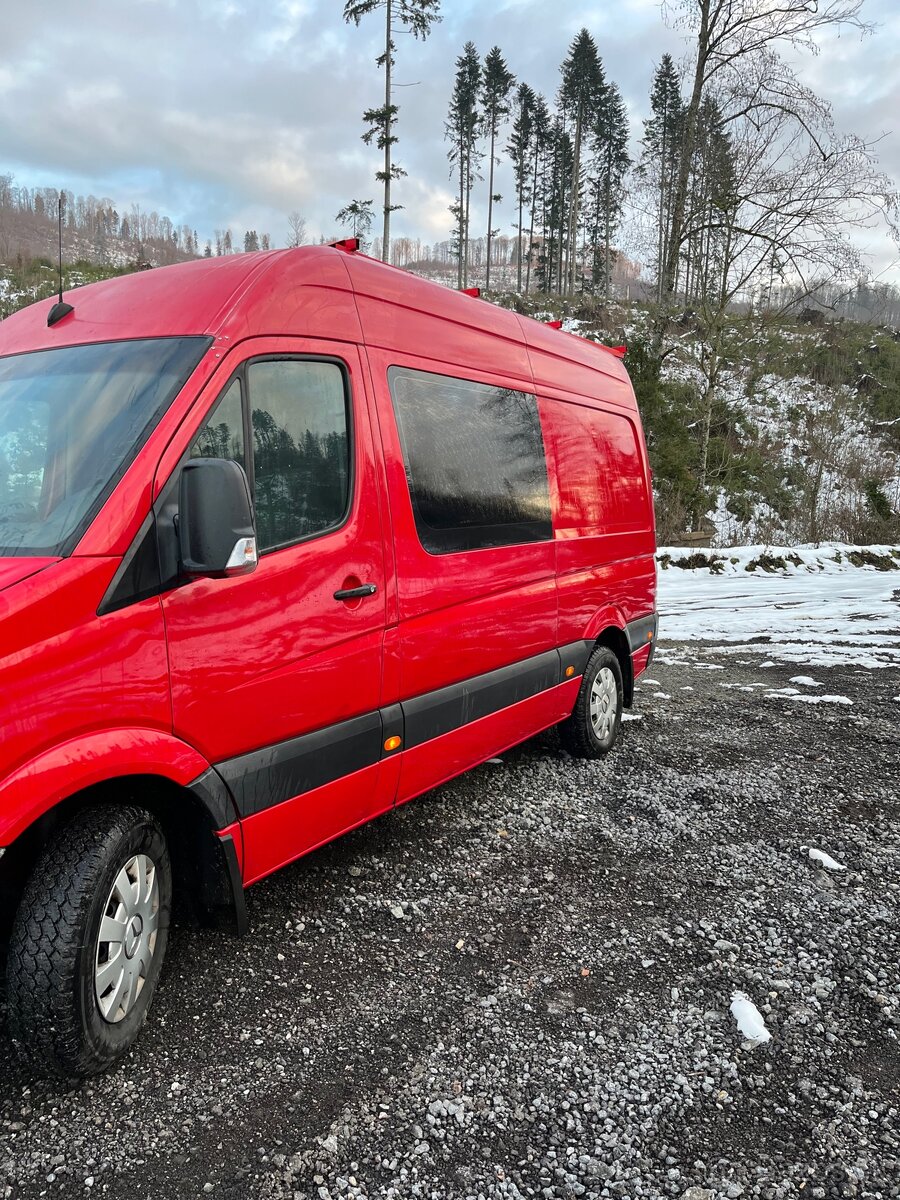 Mercedes-Benz Sprinter - 4