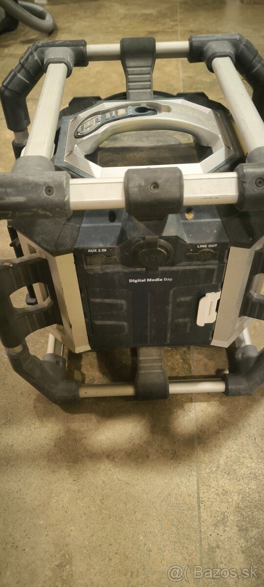 Stavebné rádio Bosch - 4