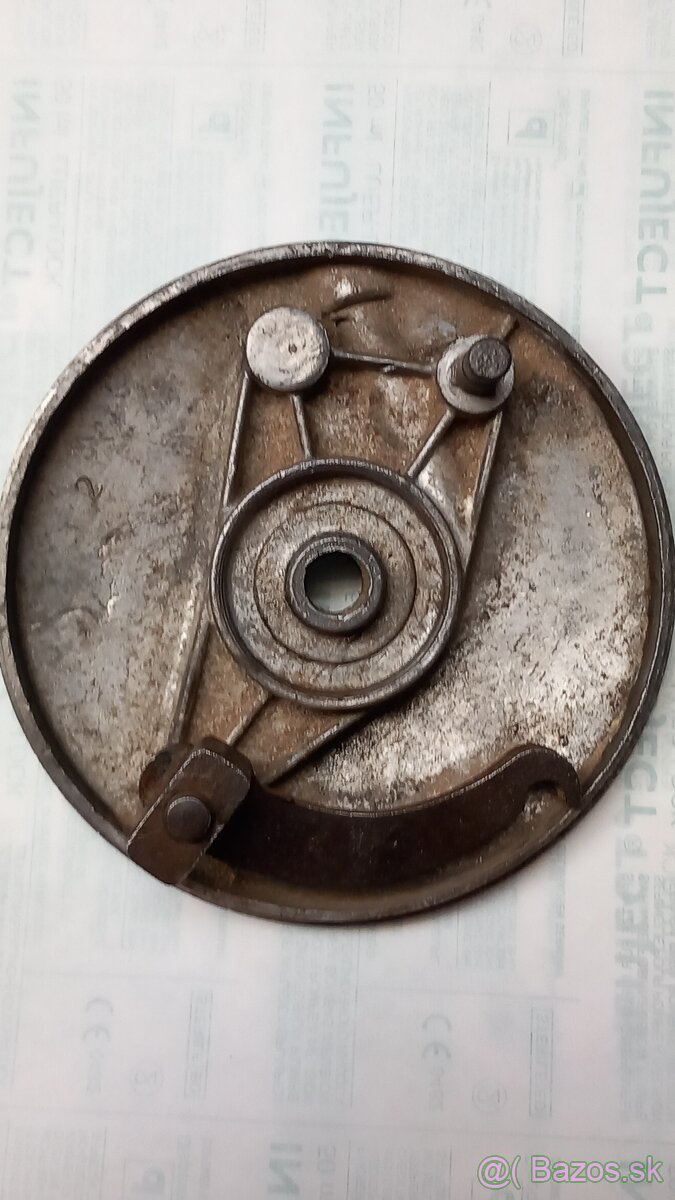 Brzdový štít JAWA 50/555 - 4