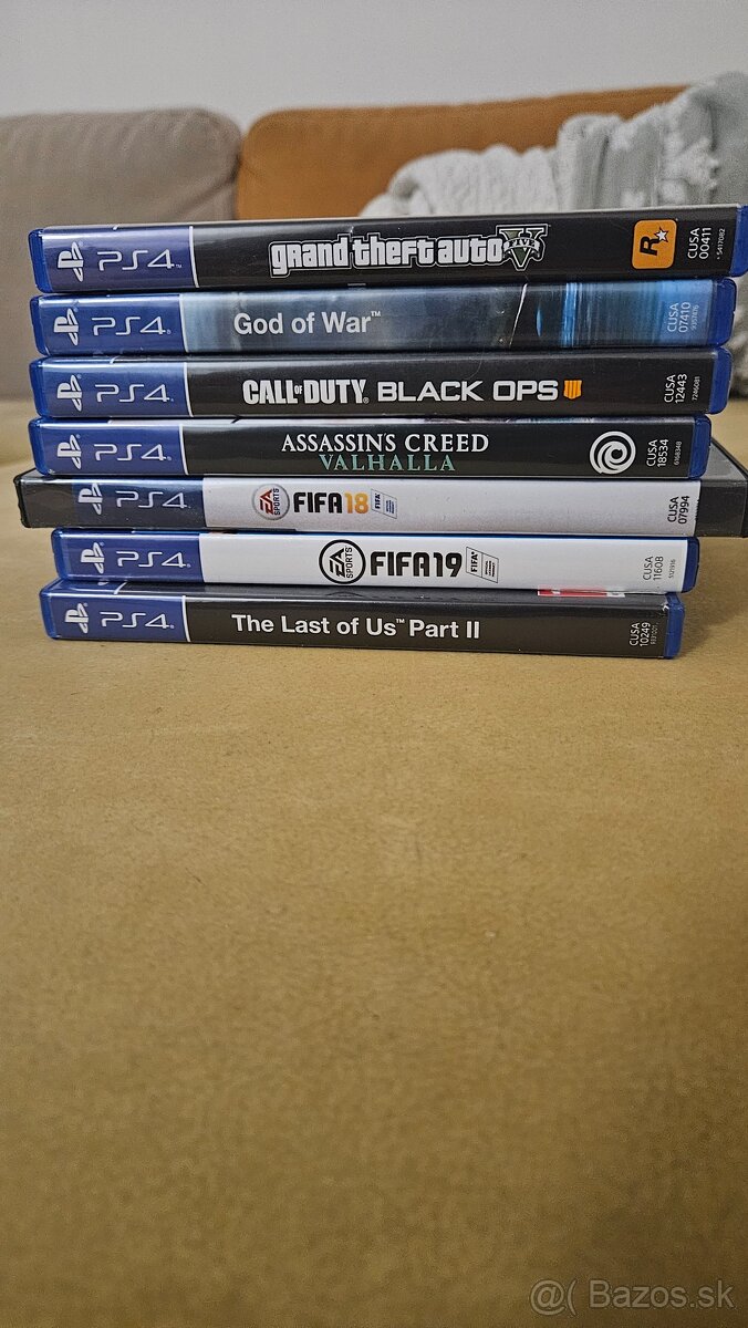 Playstation 4 slim - 4