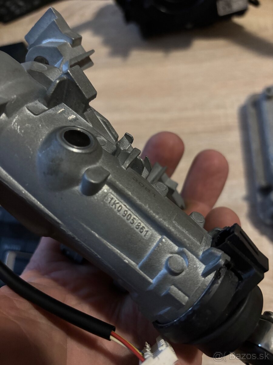 ŠKODA OCTAVIA 2 náhradné diely - 4