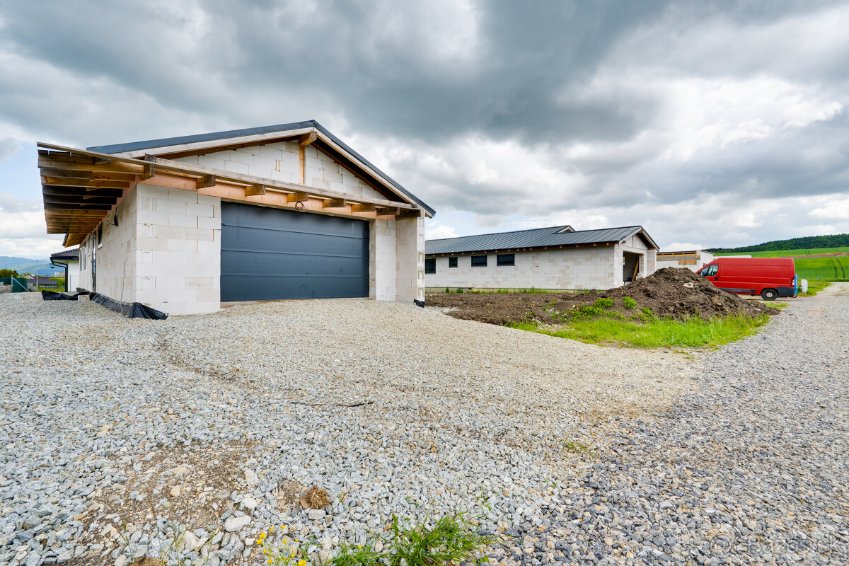 Na predaj 3 moderné nízkoenergetické rodinné domy v obci Val - 4