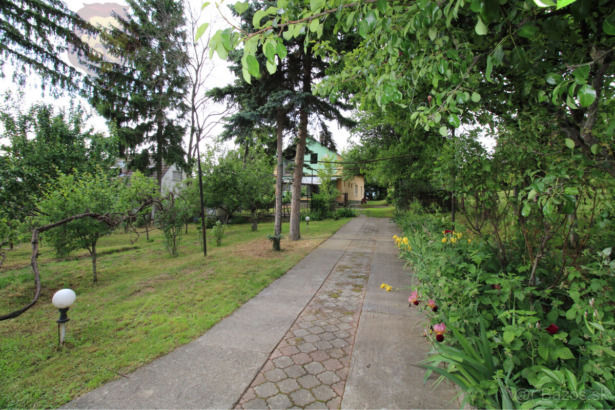 ZNÍŽENÁ CENA - NA PREDAJ - Veľký Rodinný dom Sokolovce - 4