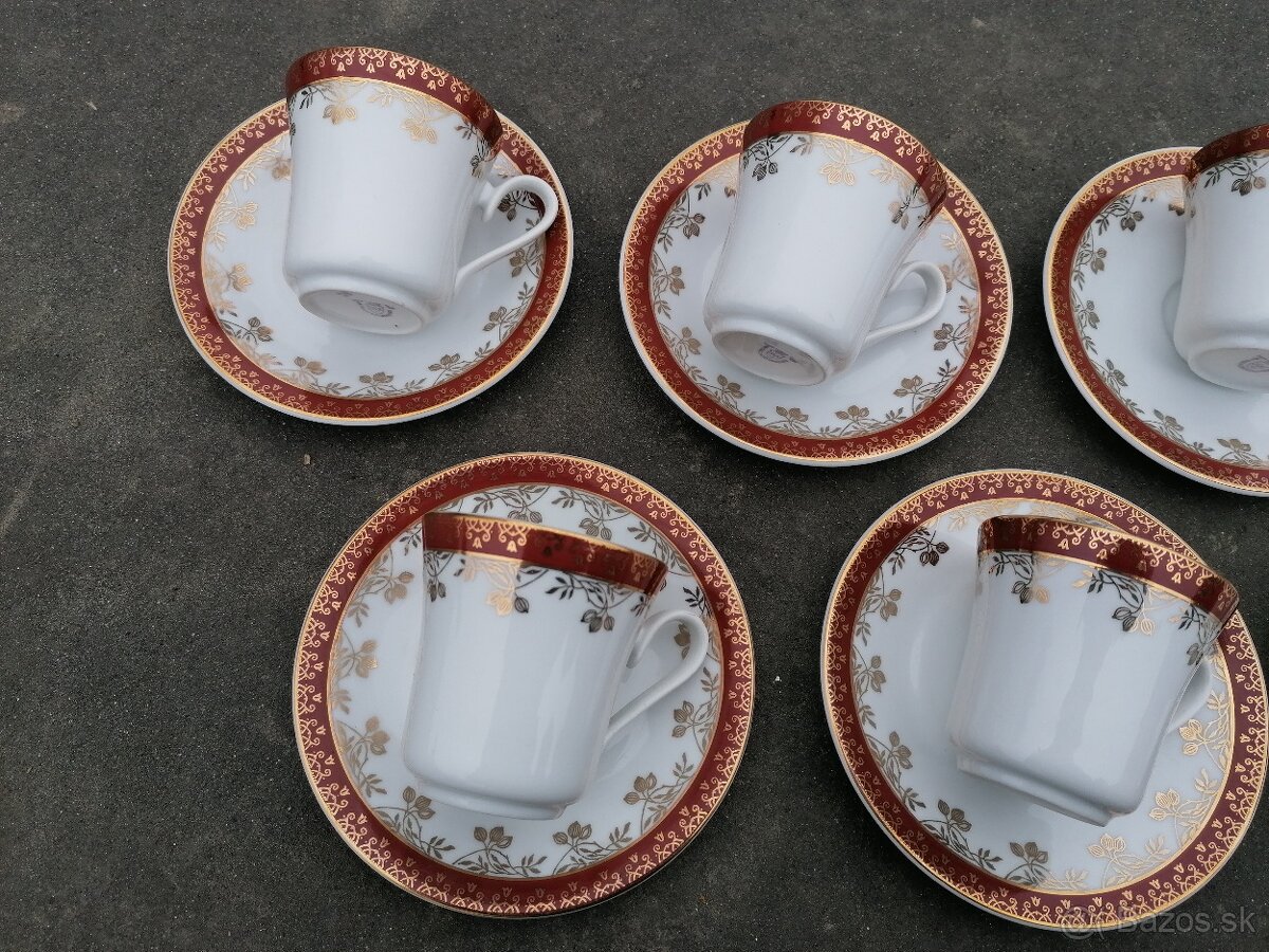 Predám červeno-zlatá porcelánová sada - 4