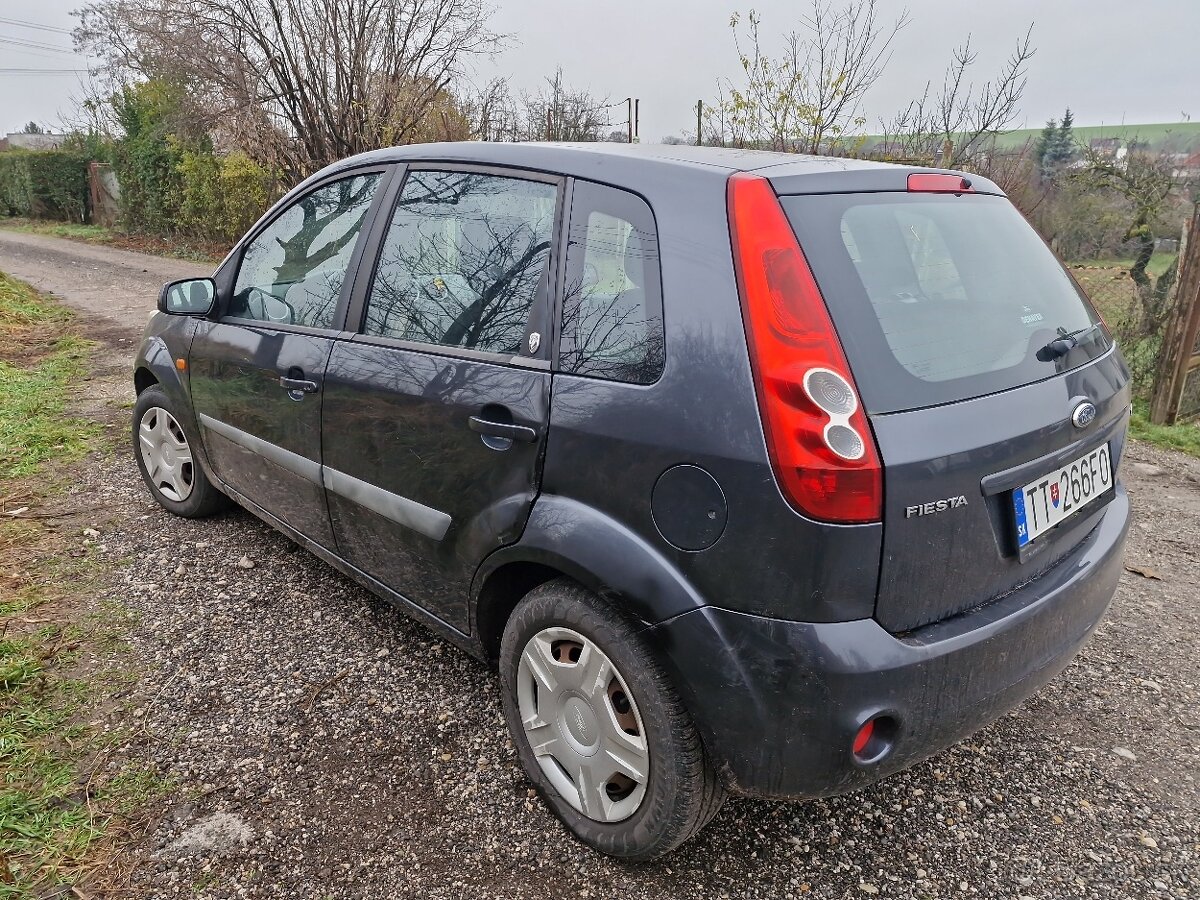 Ford Fiesta HATCHBACK 1.4 TDCi 50kW r.v.2008 - 4
