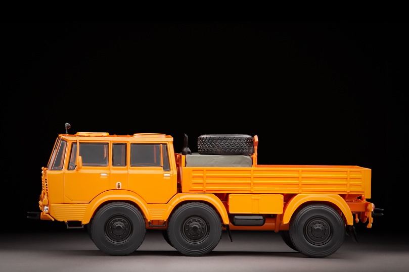 Nakladiak Tatra 813 6×6 Kolos – DeAgostini - 4