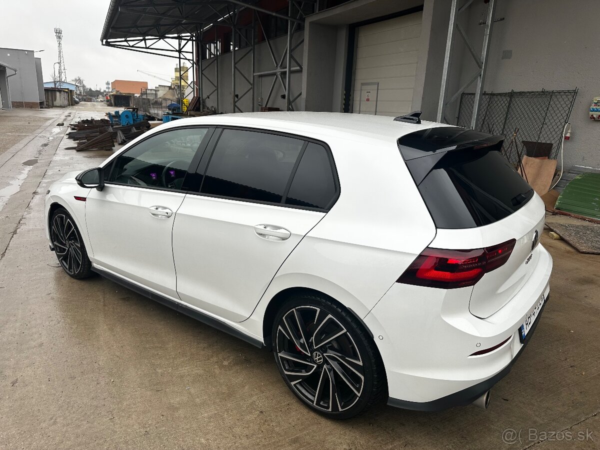 Volkswagen Golf GTI - 4