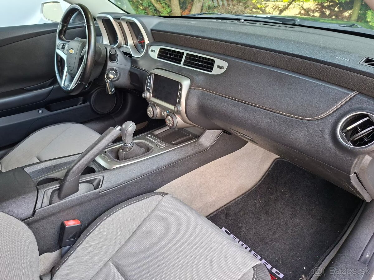 Chevrolet Camaro SS z roku 2015 - 4