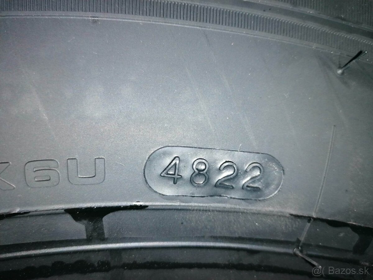 435/50 R19,5 Kumho KLT03 160J - 4