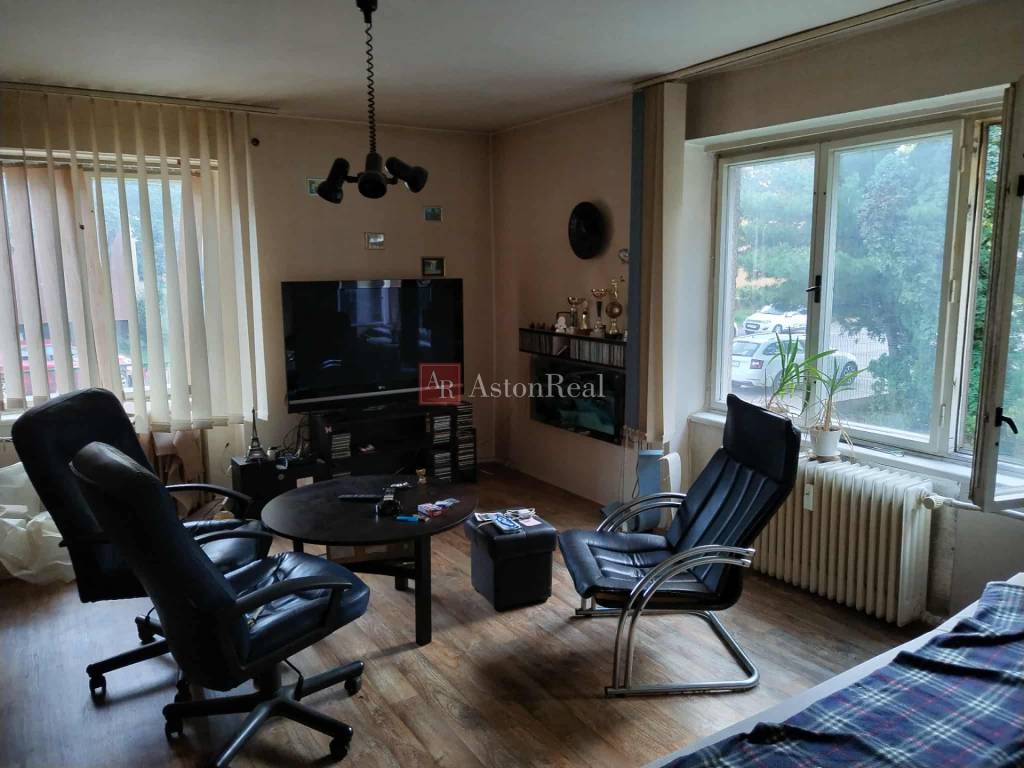 Predaj veľký 2 izbový byt 63 m2 v Martine - 4