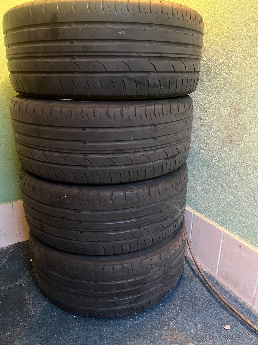 215/45 R16 elektrony orig. Audi A1 fabia 3 - 4