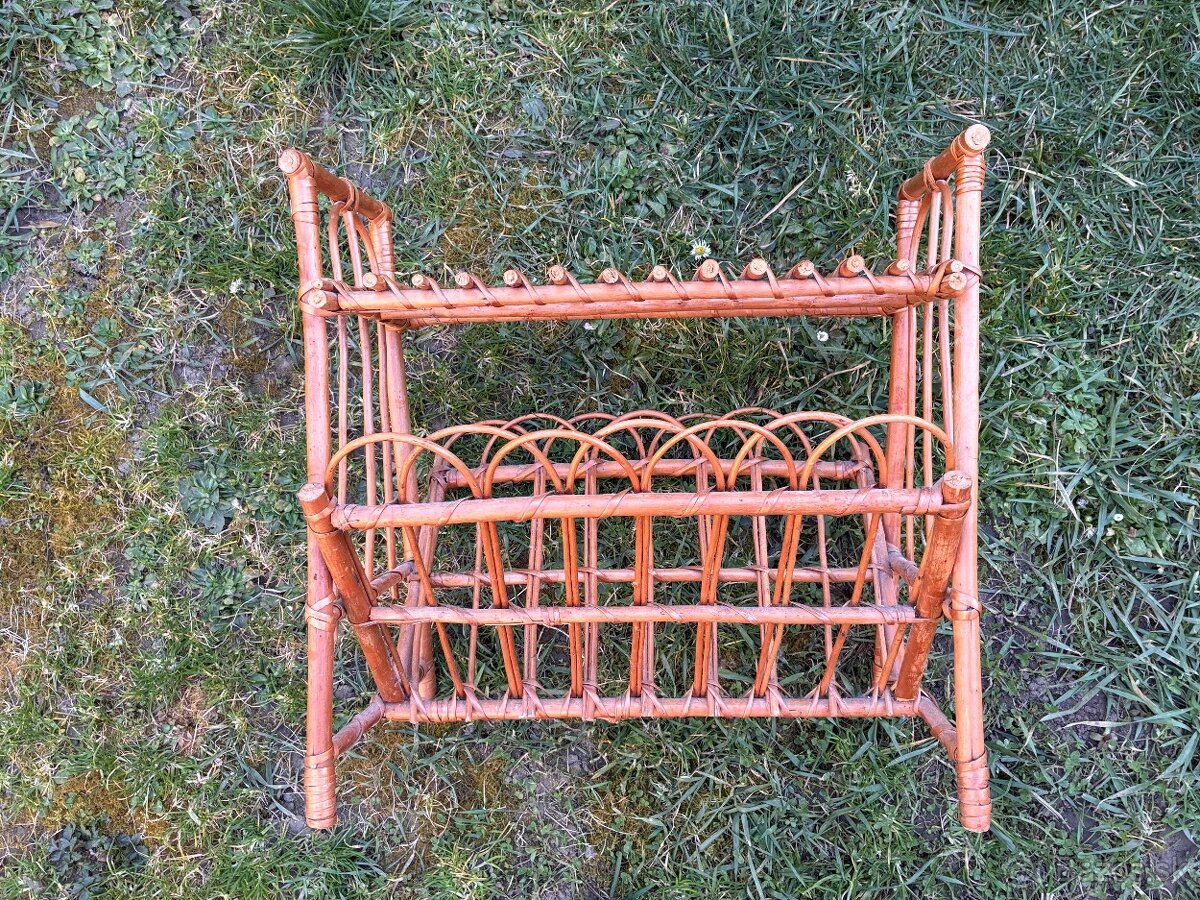 Starožitný stolík na noviny - 4