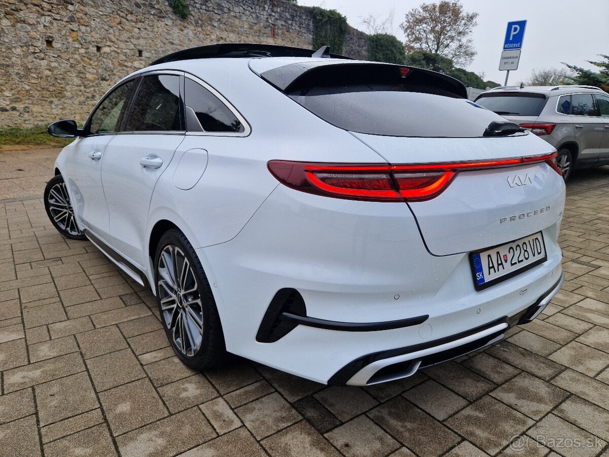 Kia ProCeed 1.5 T-GDi GT-Line A/T - 4