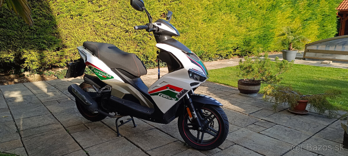 Motorro Italjet Formula 125 - 4